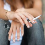 handssmoking